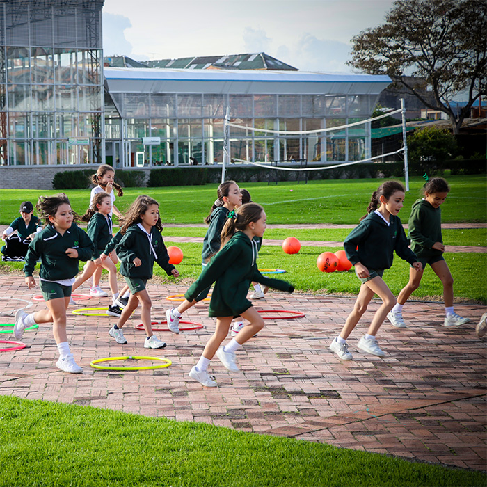 Jugando - After School Clubs